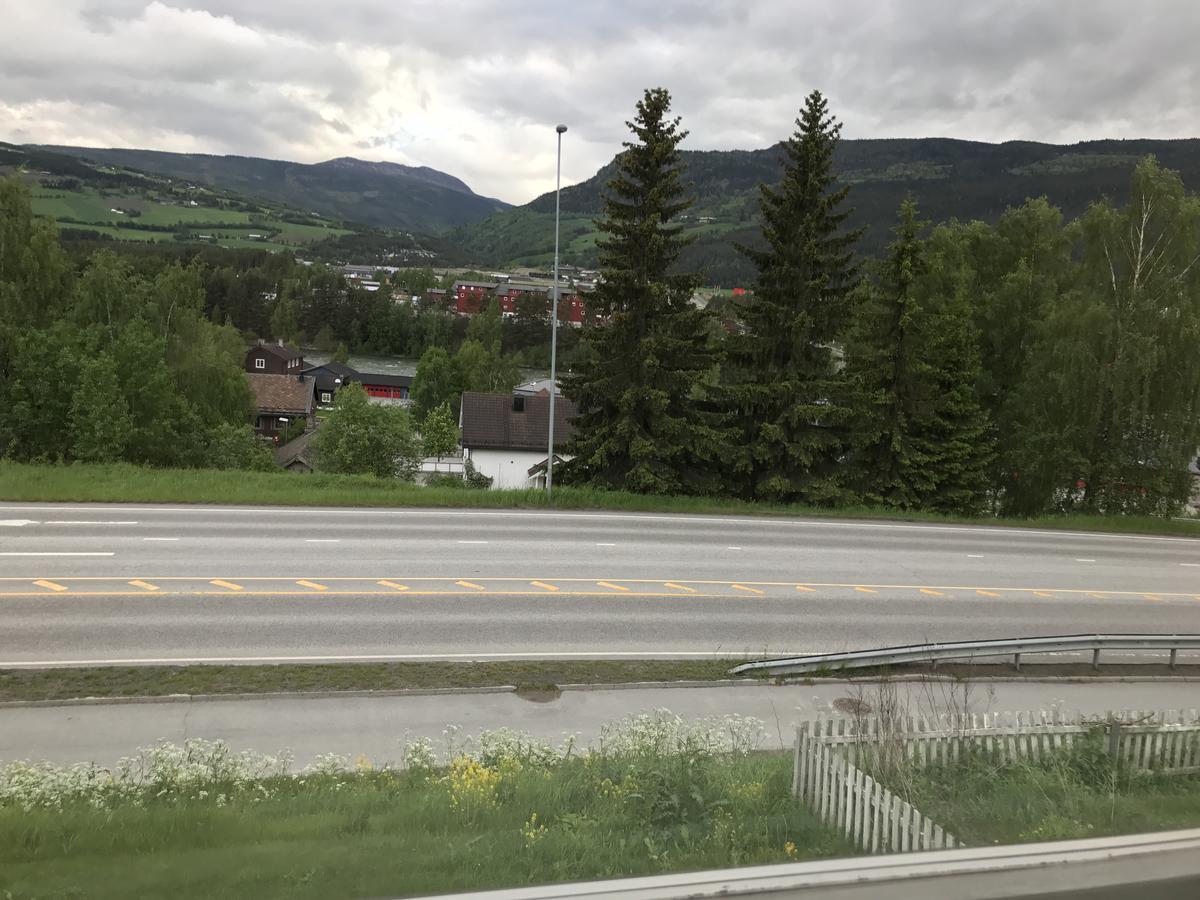 Vinstra Hostel Eksteriør billede